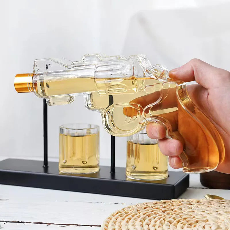 Revolver glass decanter whiskey glass set